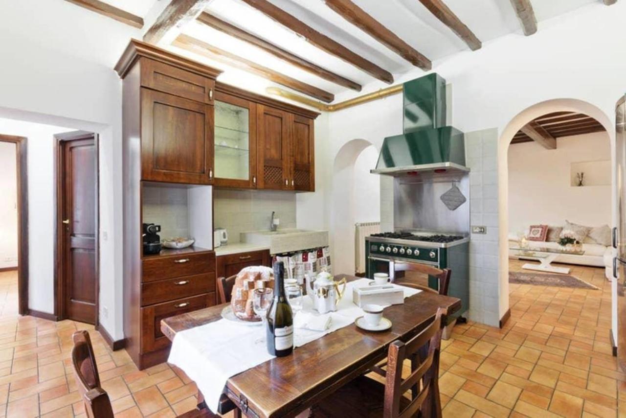 Affaccio Su Trastevere Rom